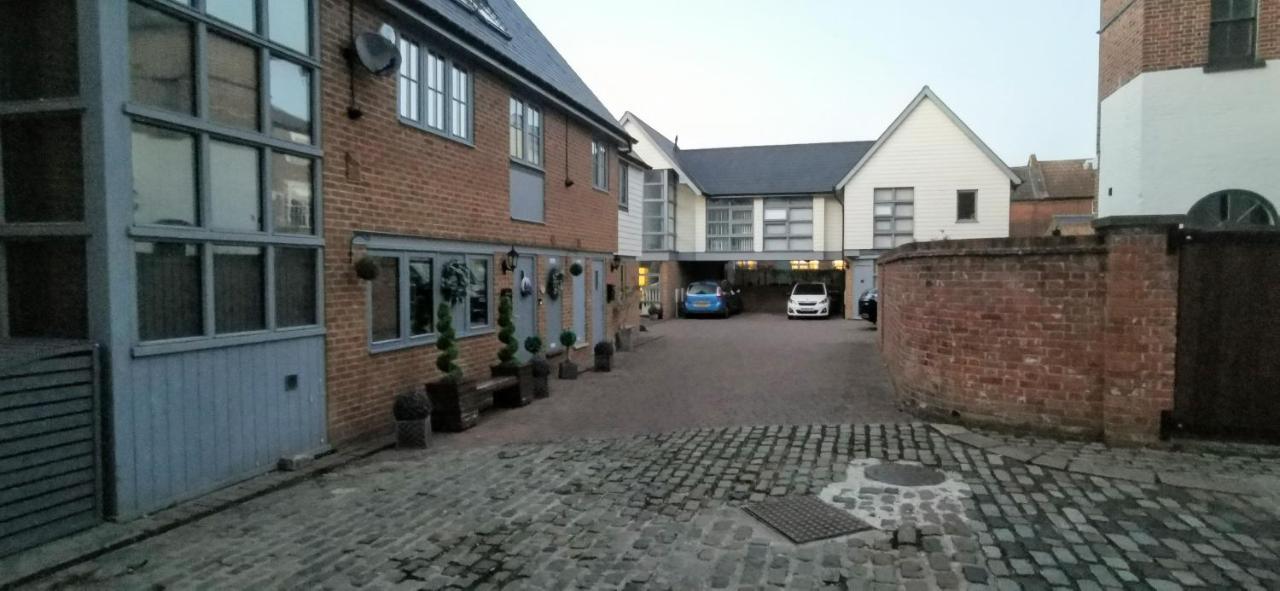 Modern City Centre House With Free Parking Canterbury Exteriör bild